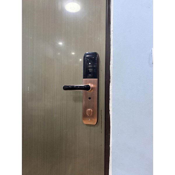 Dịch vụ lắp khóa cửa vân tay thông minh tại Cần Thơ uy tín