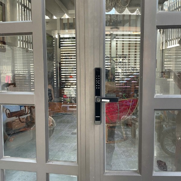 Khóa cửa nhôm vân tay Avolock AN 382