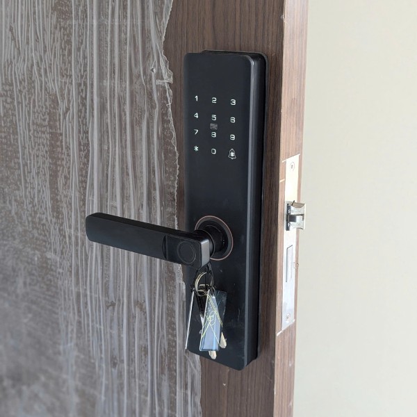Khóa cửa vân tay Avolock AV60