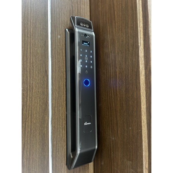 Khoá cửa nhận diện khuôn mặt 3D Face ID Demax EL919 xám Wi-Fi Face ID 3D