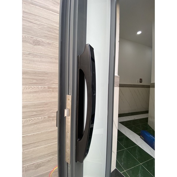 Khoá cửa vân tay chống nước IP56 Demax SL802 đen Wi-Fi