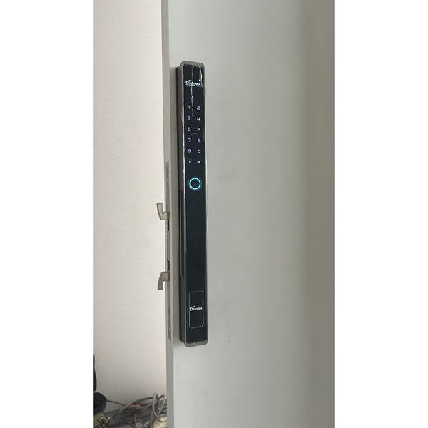 Khoá cửa vân tay chống nước IP56 Demax SL808 anh bạc CNC Wi-Fi