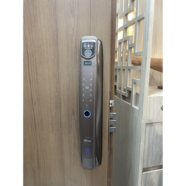Khoá cửa nhận diện khuôn mặt 3D Face ID Demax SL920 pastel Face ID 3D