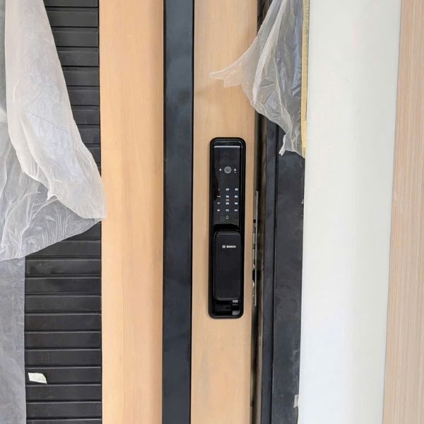 Khóa cửa Bosch EL 600VF Face 3D
