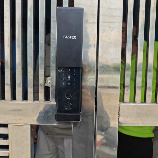 Khóa cổng Faster FSM02 - Vân tay FPC Thụy Điển, thân khóa SUS 304, App Bluetooth