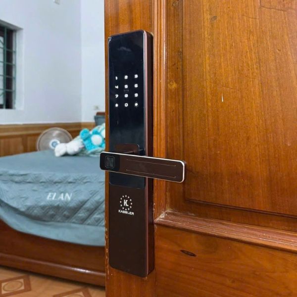 Khóa cửa vân tay Kassler KL567 CNC Copper