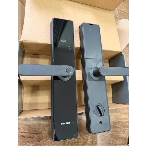 Khóa cửa vân tay Kardos SmartLock L8 Đen - bán chạy tại Khóa Cửa 99